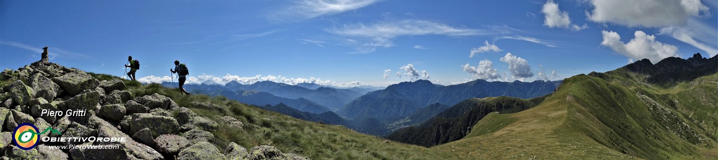 48 Vista panoramica della discesa e infine salita al Mincucco.jpg